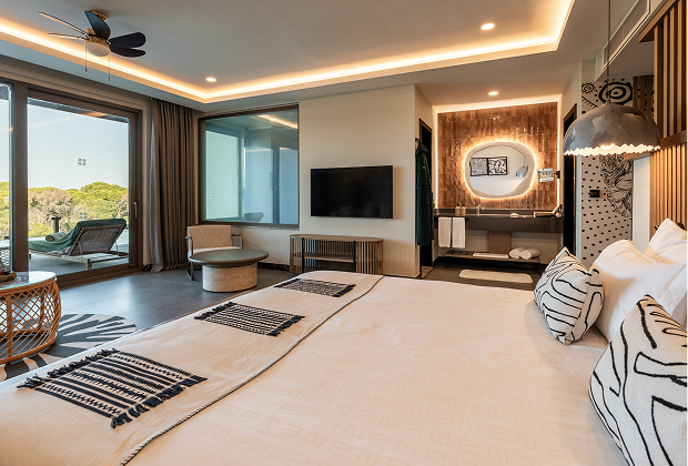 Superior Jakuzi Swim Up